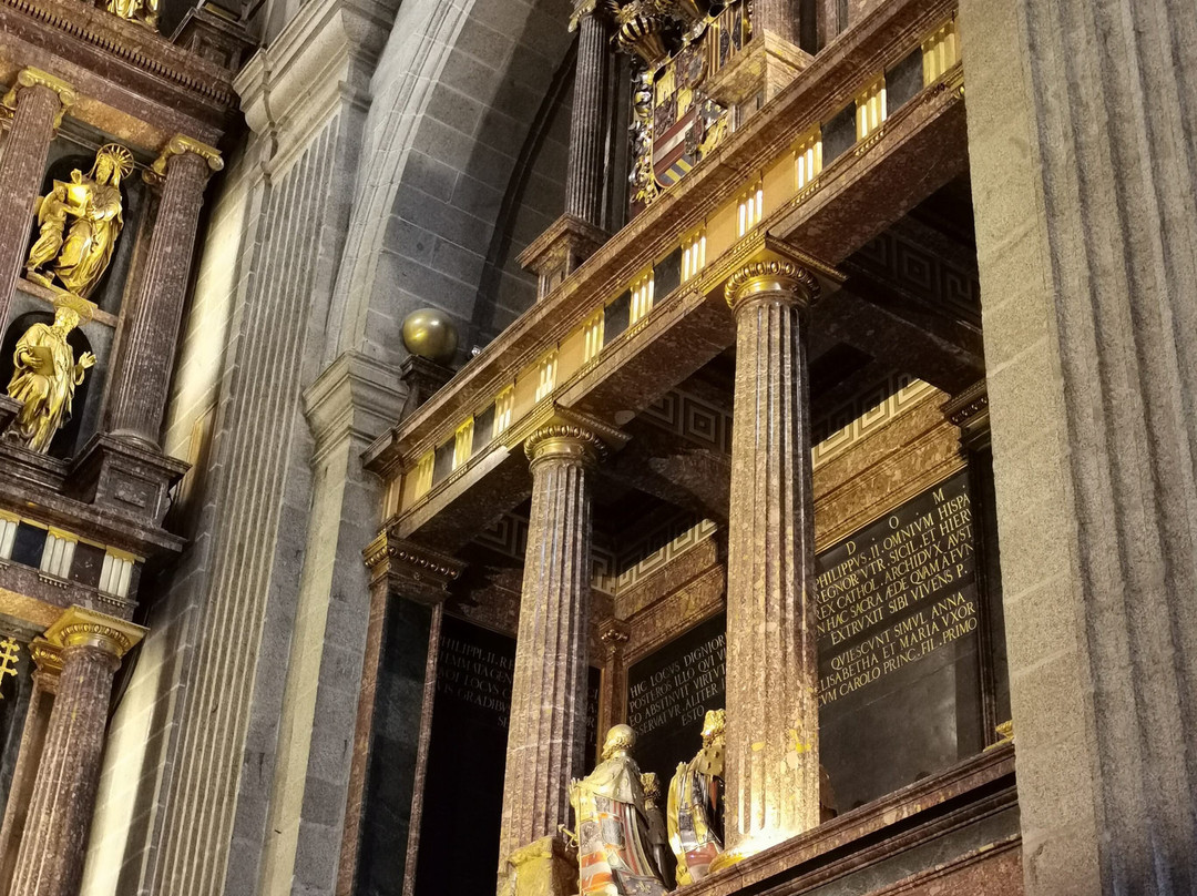 Basilica San Lorenzo景点图片