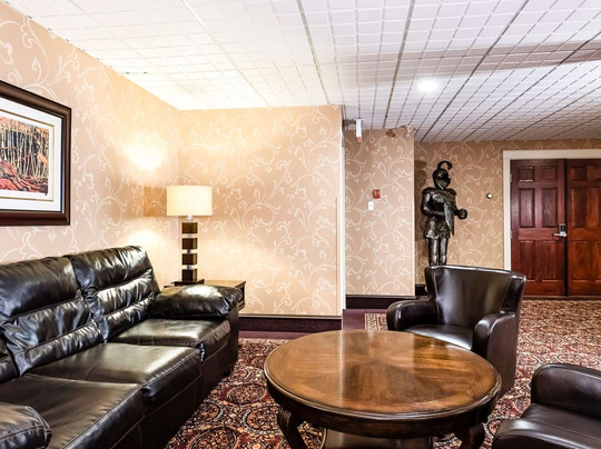 Clayton Hospitality主图