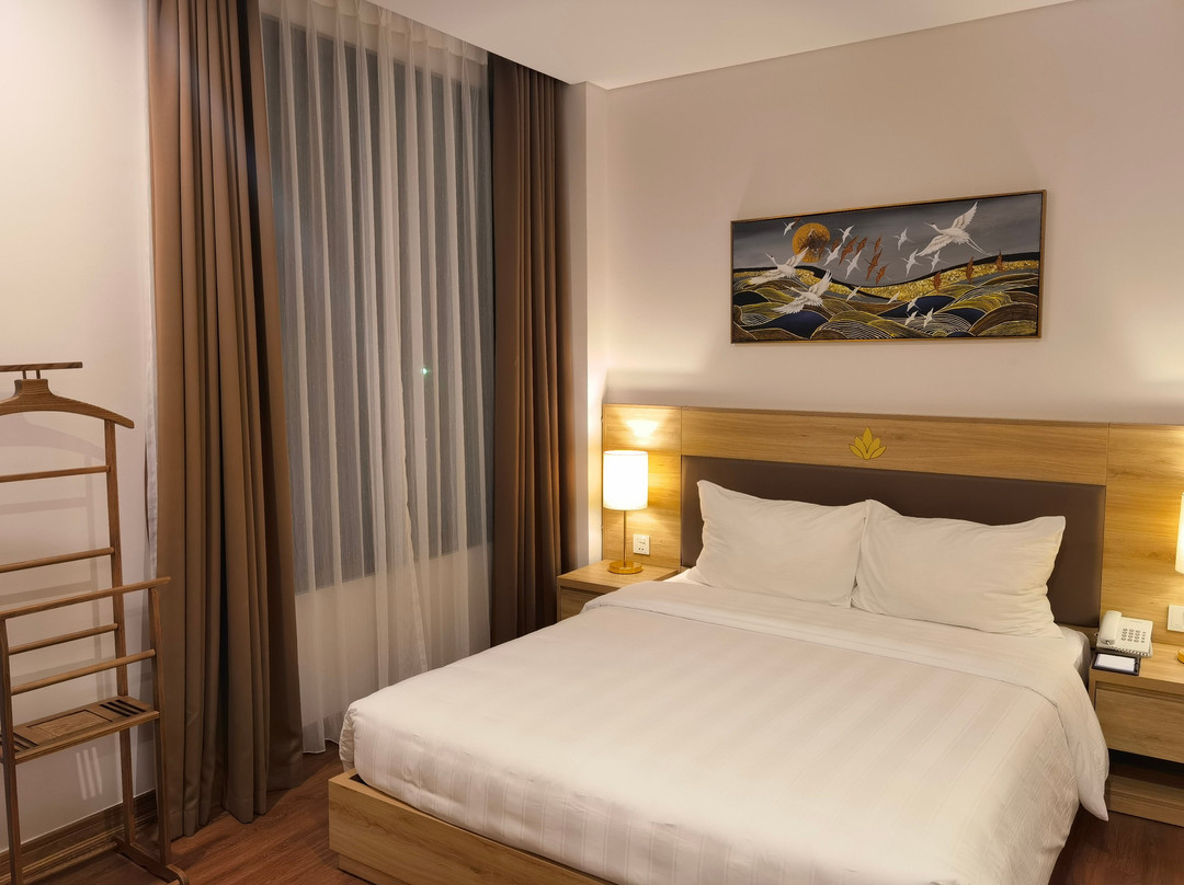 Purple Lotus Hotel主图