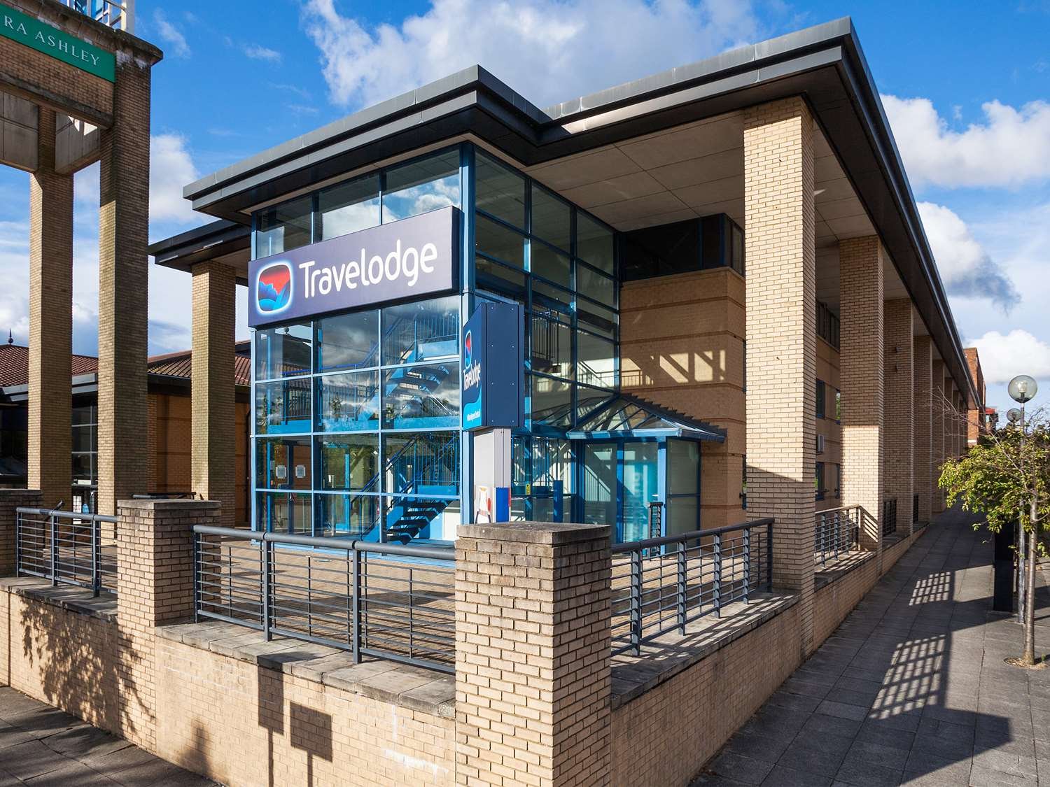 Travelodge Milton Keynes Central-官方