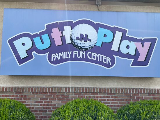 Putt N Play-格罗夫城必去景点