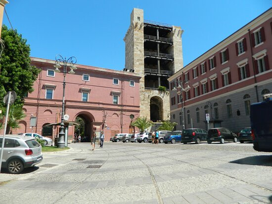 Tower of San Pancrazio-卡利亚里省必去景点