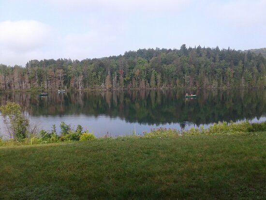 Auberge du Lac-a-l'Eau-Claire主图