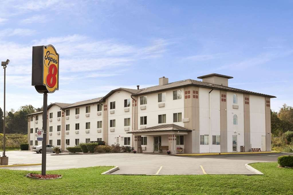 Super 8 by Wyndham Johnstown主图