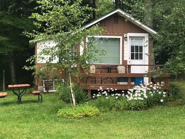 Edgewater Inn & Cottages主图