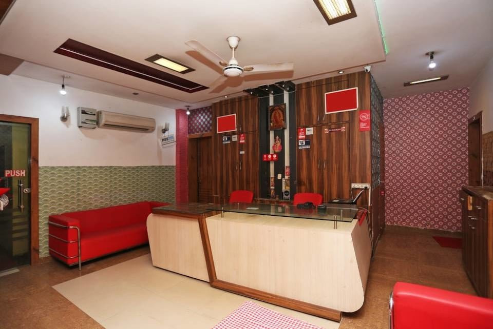 OYO Hotel Paras主图