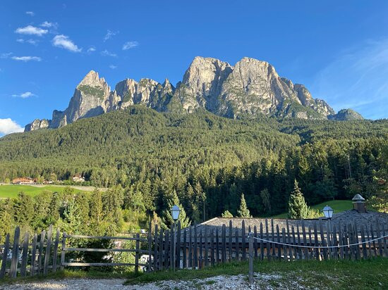 西瑟阿尔姆康帕特思酒店主图