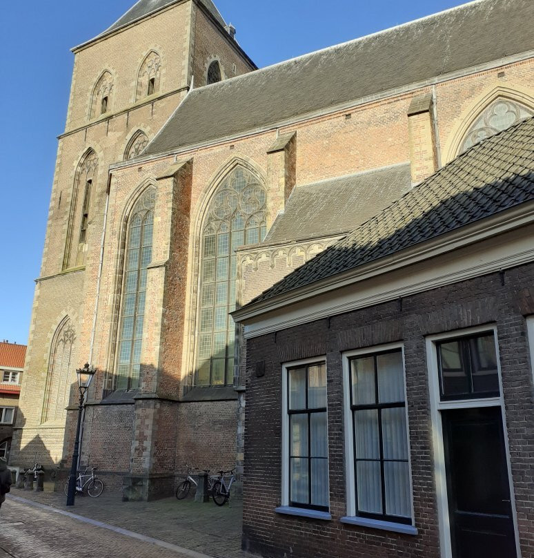 Onze Lieve Vrouwekerk Of Buitenkerk-坎彭必去景点
