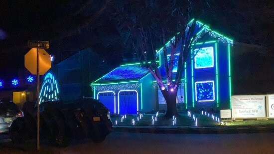 Mussers Christmas Light Show-New Castle必去景点