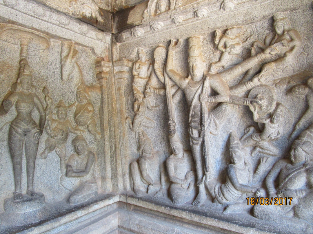 Varaha Cave Temple景点图片