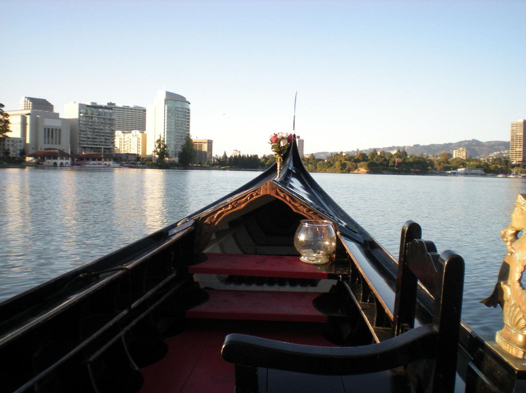 Dolce Vita Gondola