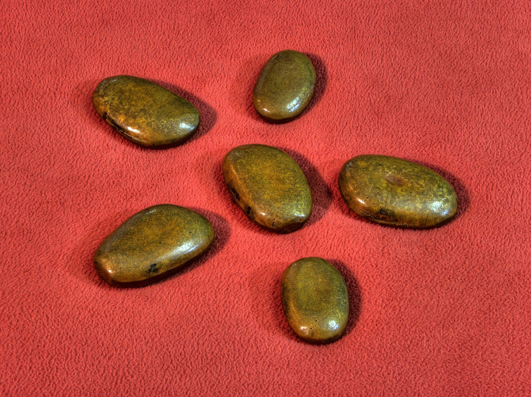 Laguna Woods旅游景点-Healing with Bamboo and Stones