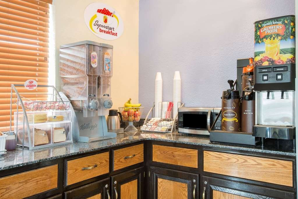 Super 8 by Wyndham New Castle主图