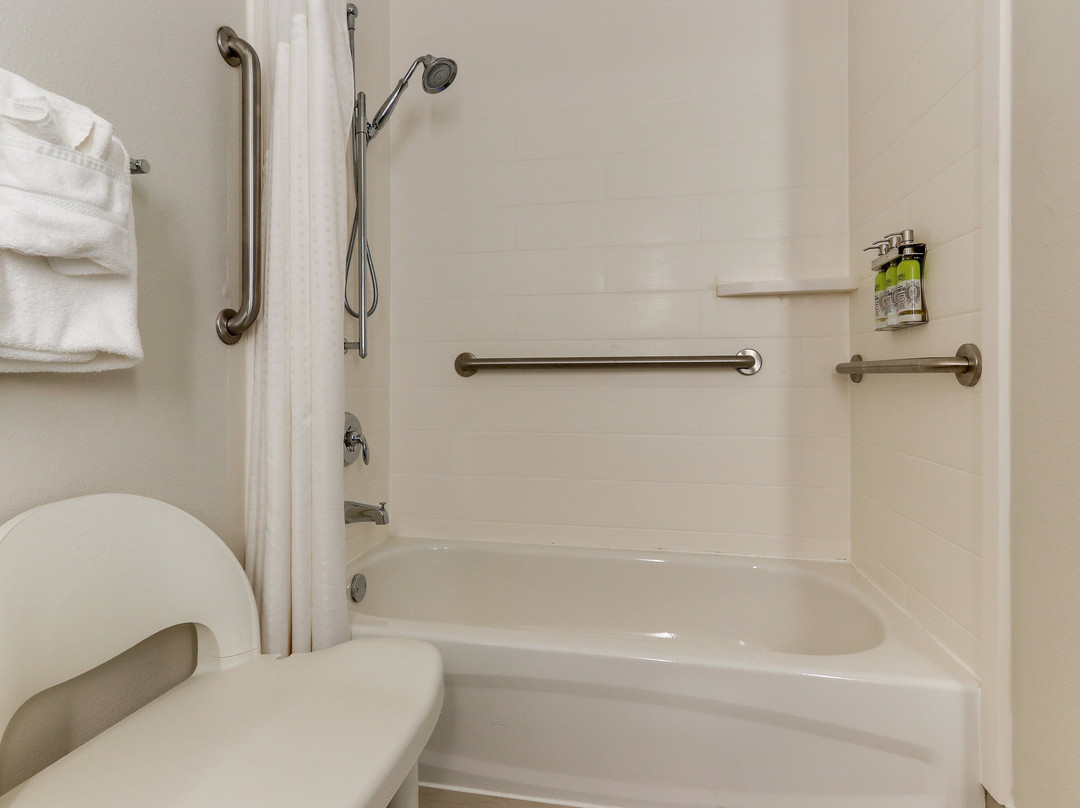 Holiday Inn Express Flint-campus Area By IHG主图