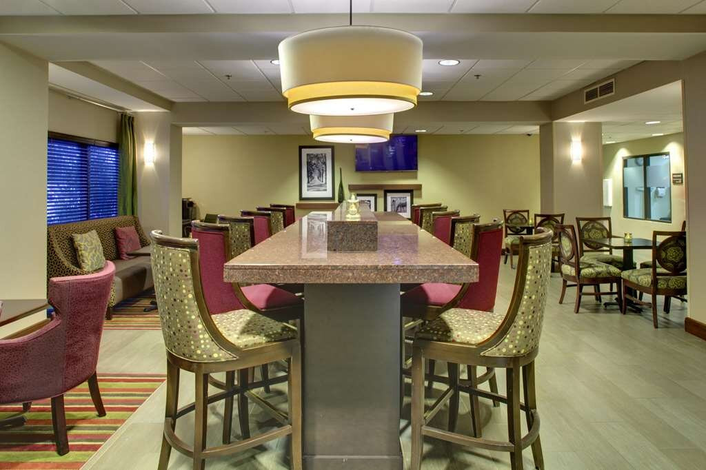 Hampton Inn Greenville I-385 - Woodruff Road主图