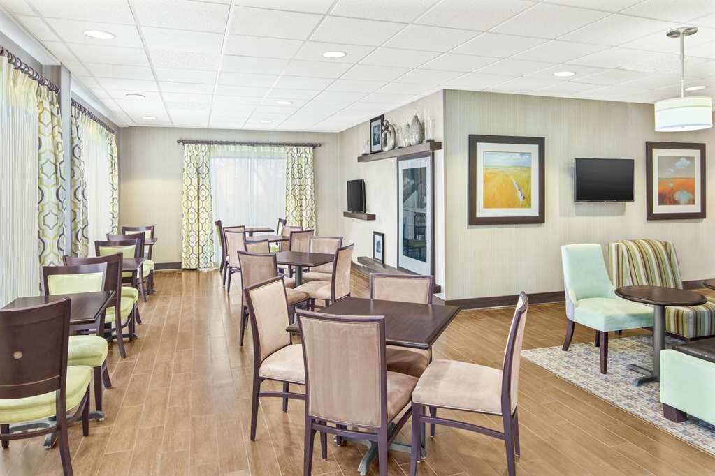 托马斯维尔希尔顿恒庭酒店主图