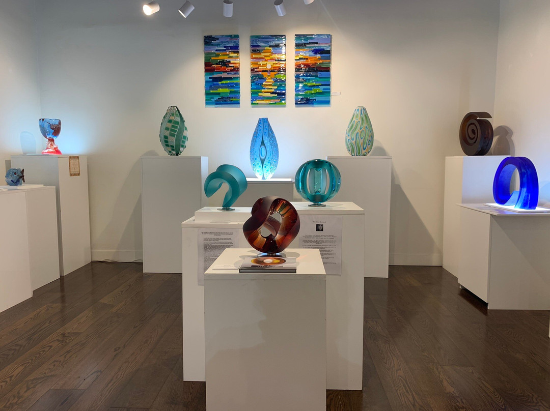 Red Moon Contemporary Art Glass Gallery-Armadale必去景点