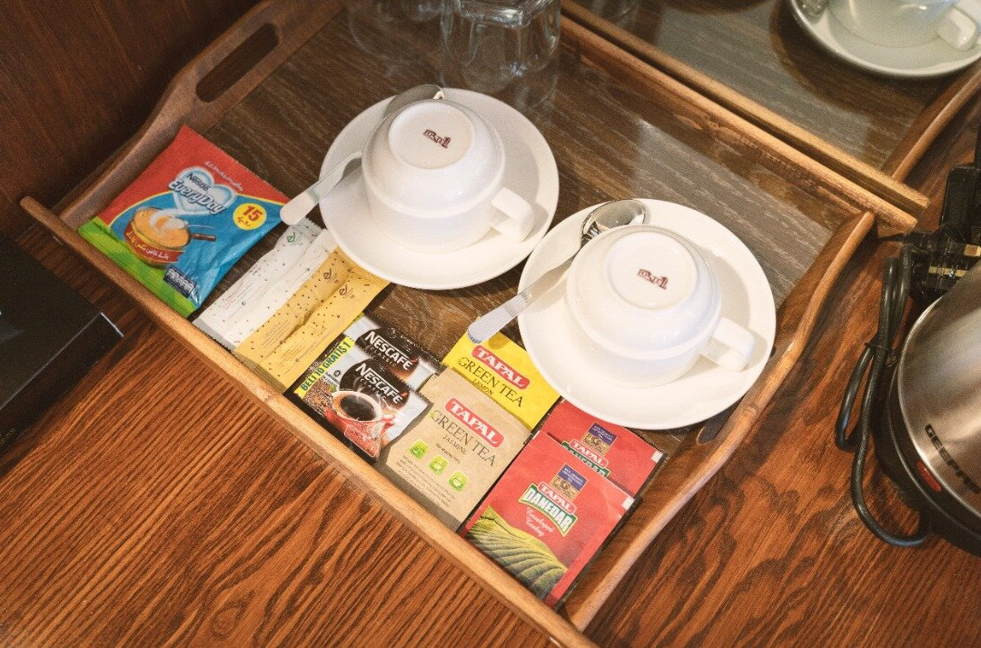 Hummingbird Resort & Executive Suites主图