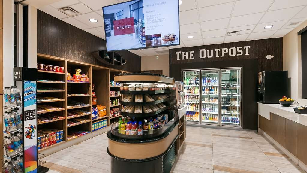 Best Western Plus Sawridge Suites主图