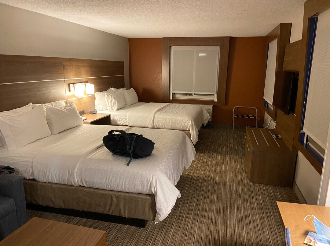 Holiday Inn Express & Suites Lincoln East - White Mountains By IHG主图