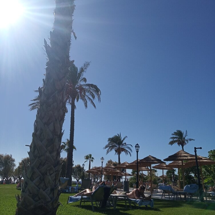 Atlantica Imperial Residences主图