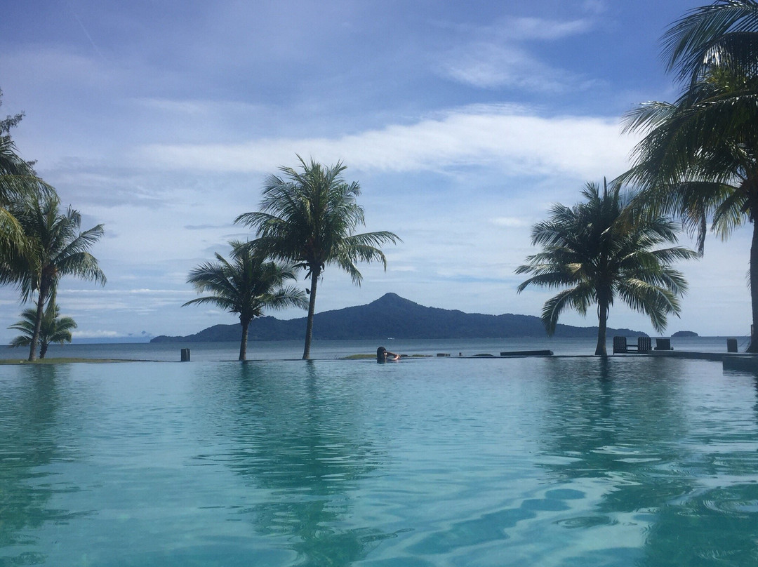 柔佛州诗巫岛萨里太平洋温泉度假村主图