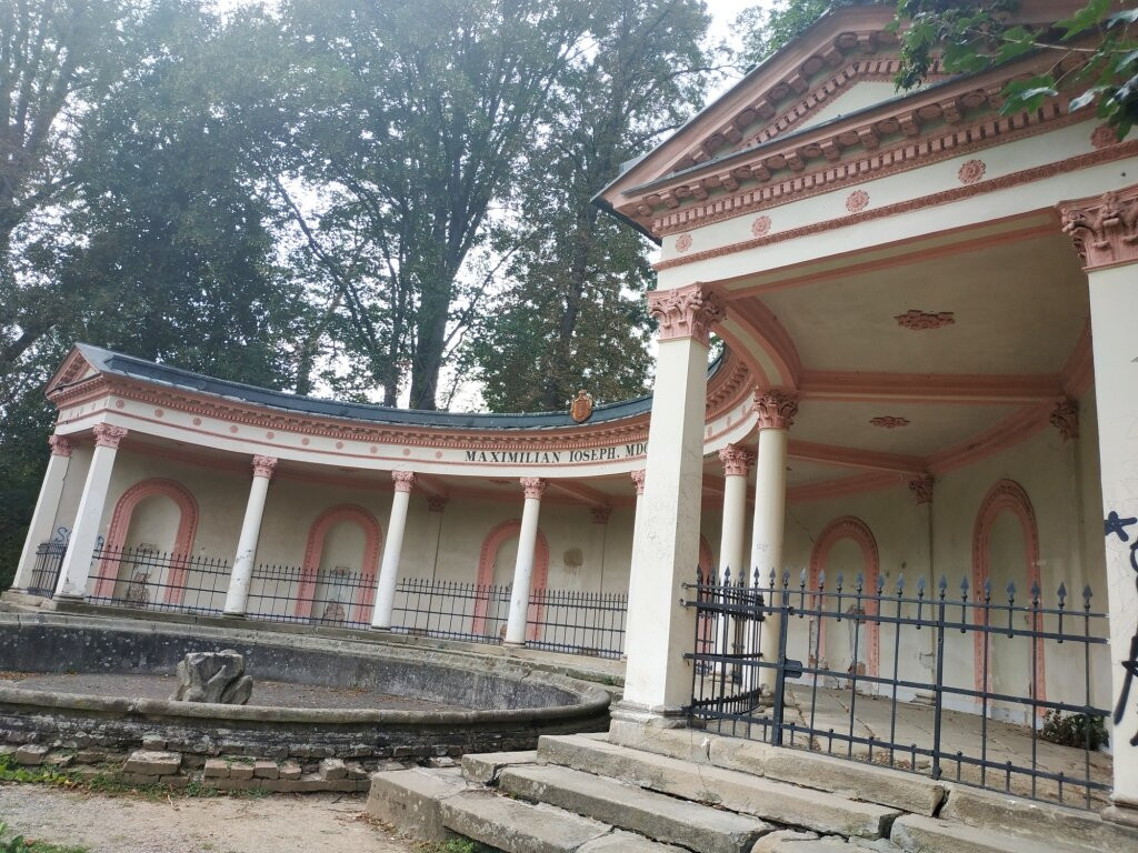 Archbishop’s Château and Gardens景点图片