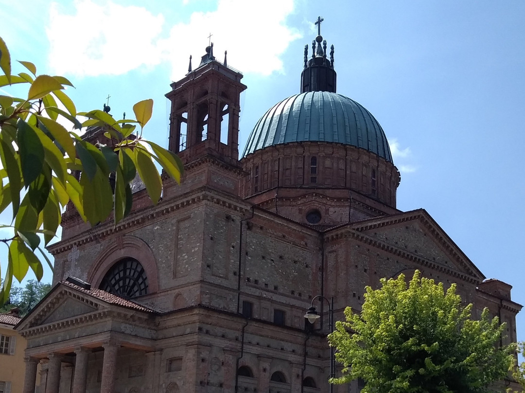 Chiesa Parrocchiale dei Santi Quirico e Paolo景点图片