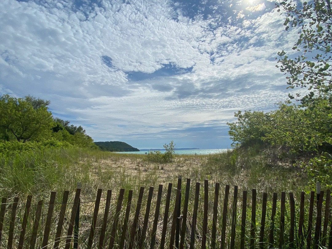 Falling Waters Lodge主图