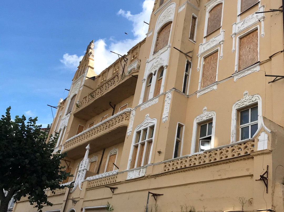 Queen Louise Theatre Building景点图片