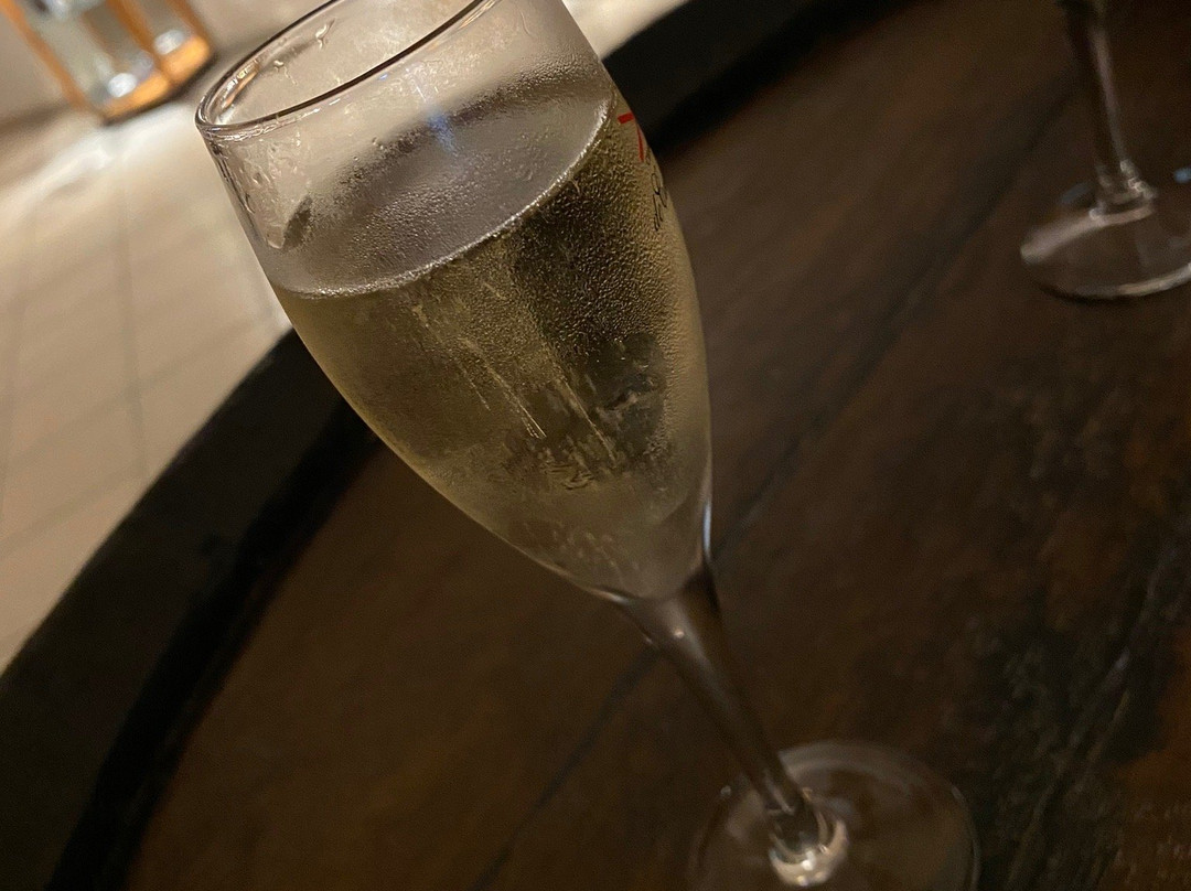 Champagne de Castellane-埃佩尔内必去景点