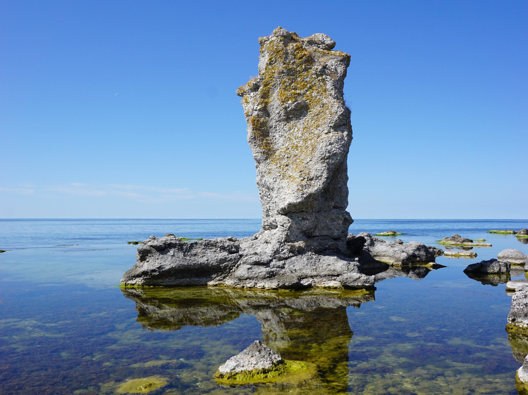 Digerhuvud Sea Stack Field景点图片