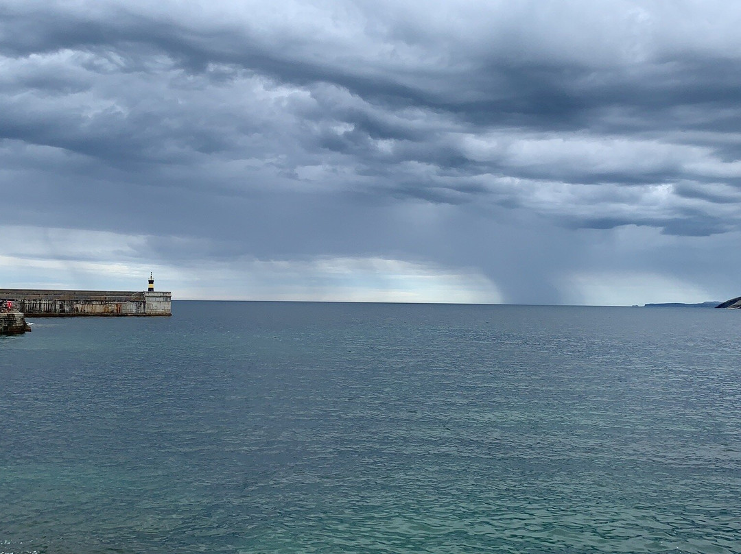 Comillas' Beach-科米利亚斯必去景点