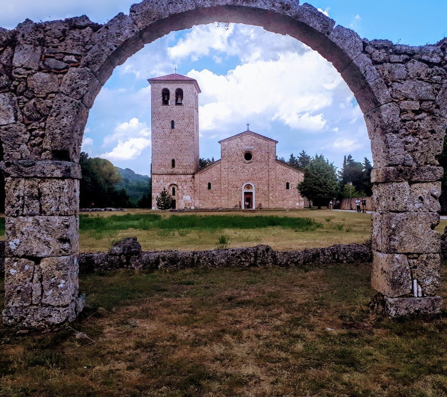 Castel San Vincenzo-Castel San Vincenzo必去景点