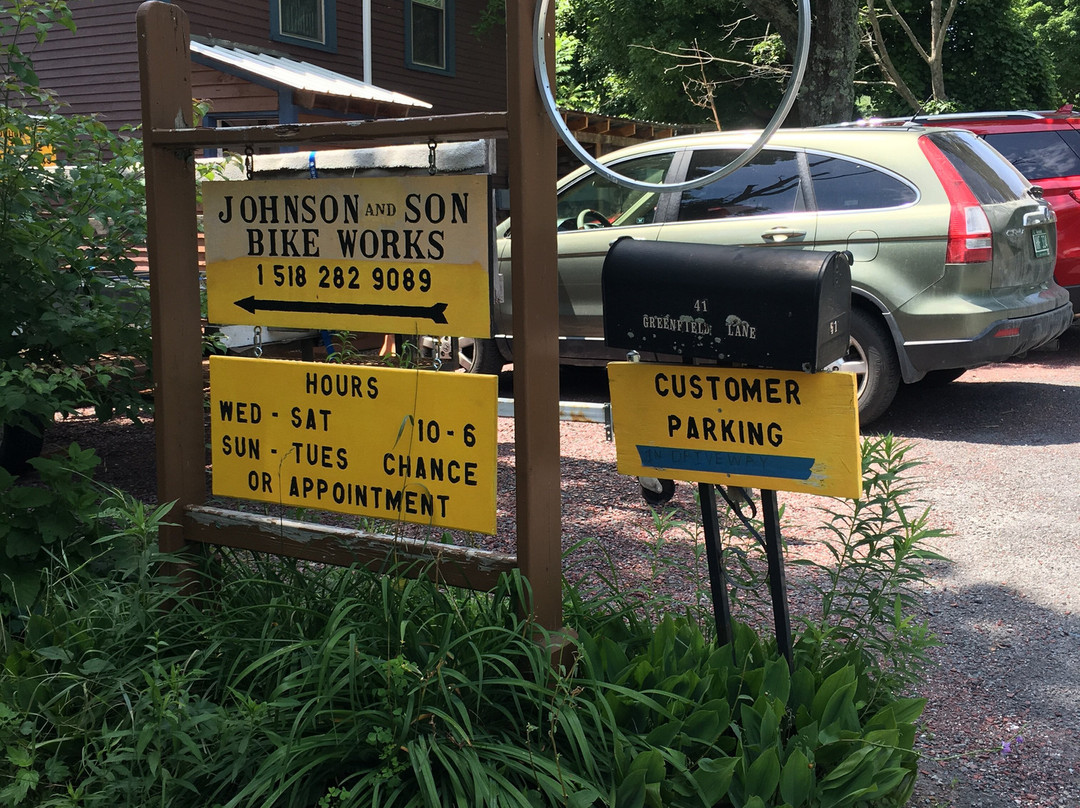 Johnson and Son Bikeworks-New Hampton必去景点