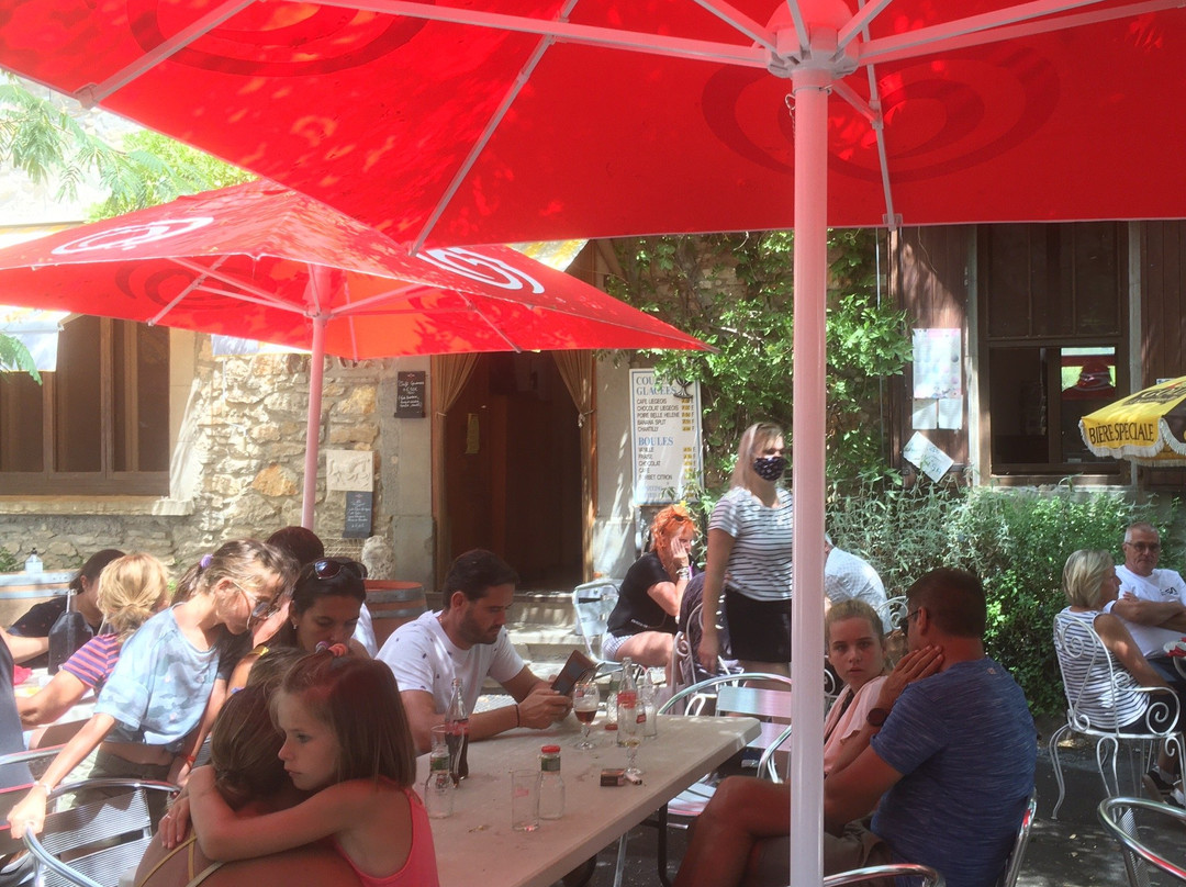 Le Café De La Place
