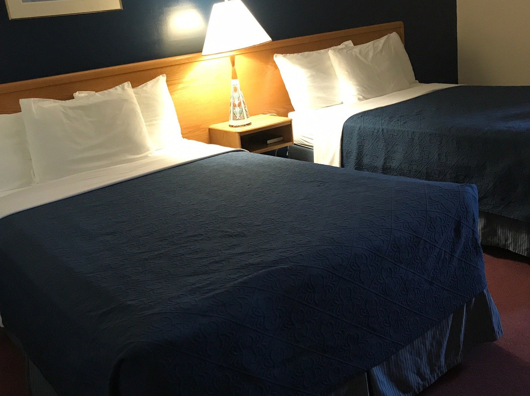 Trunk Road Motel主图