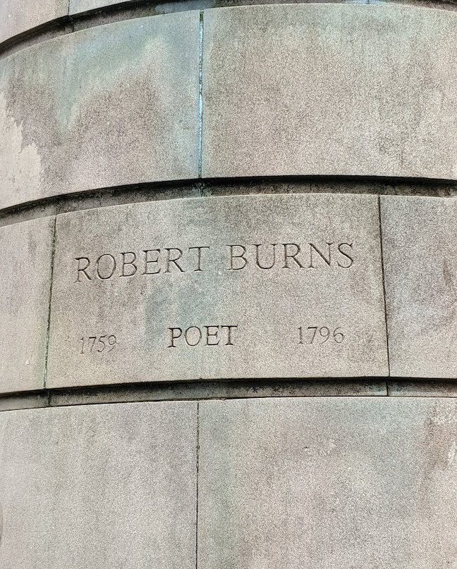 The Burns And Wilson Monument景点图片