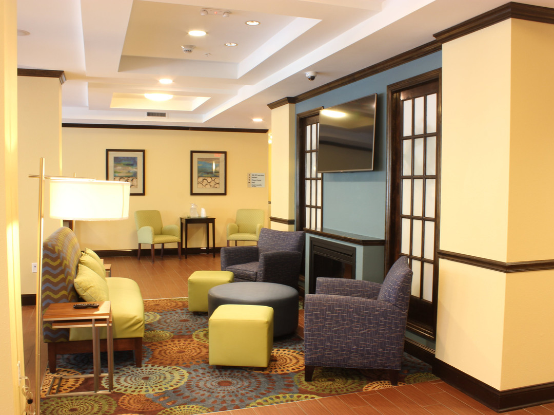 Holiday Inn Express & Suites Lebanon By IHG主图