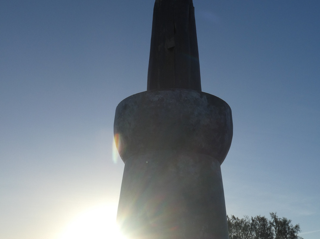 Archbishop Felixberto Flores Memorial Circle-塔穆宁必去景点