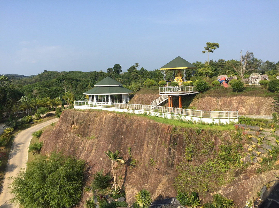 The Adventure Mountain Club景点图片