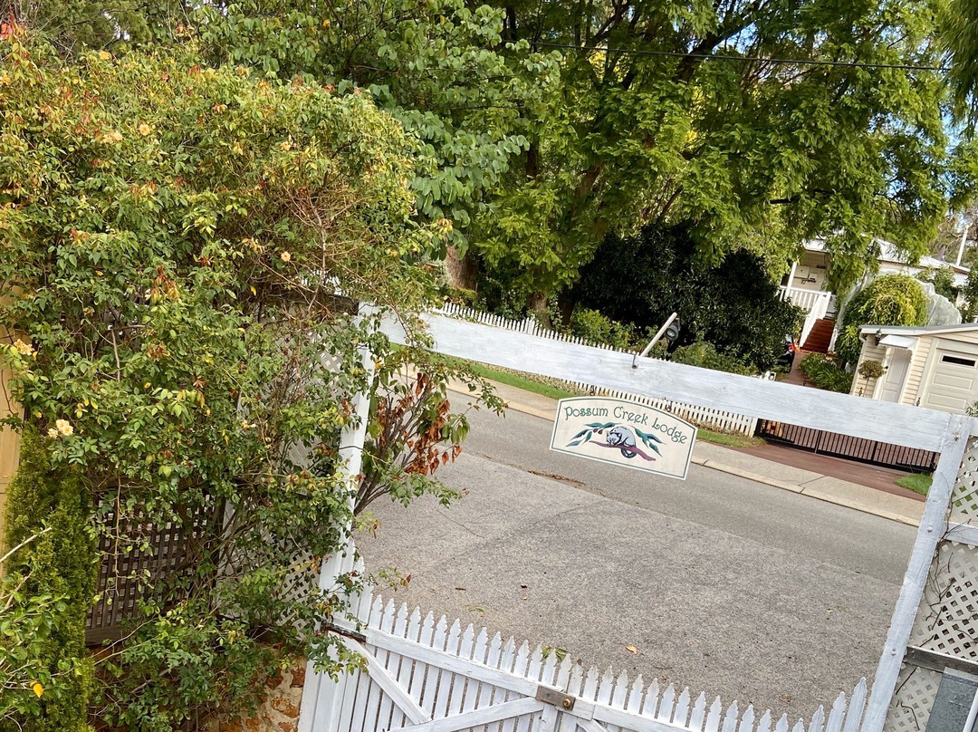 Possum Creek Lodge主图