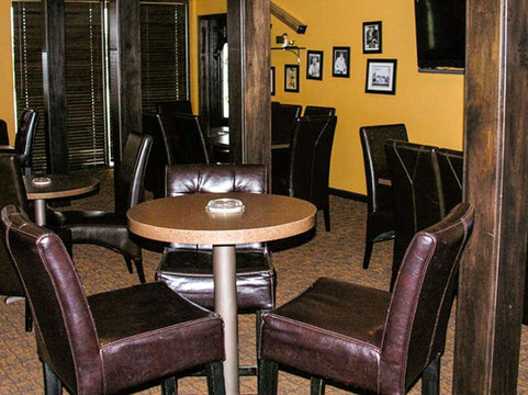 新港财富酒店及套房主图