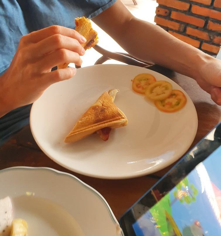 白色玫瑰旅馆主图