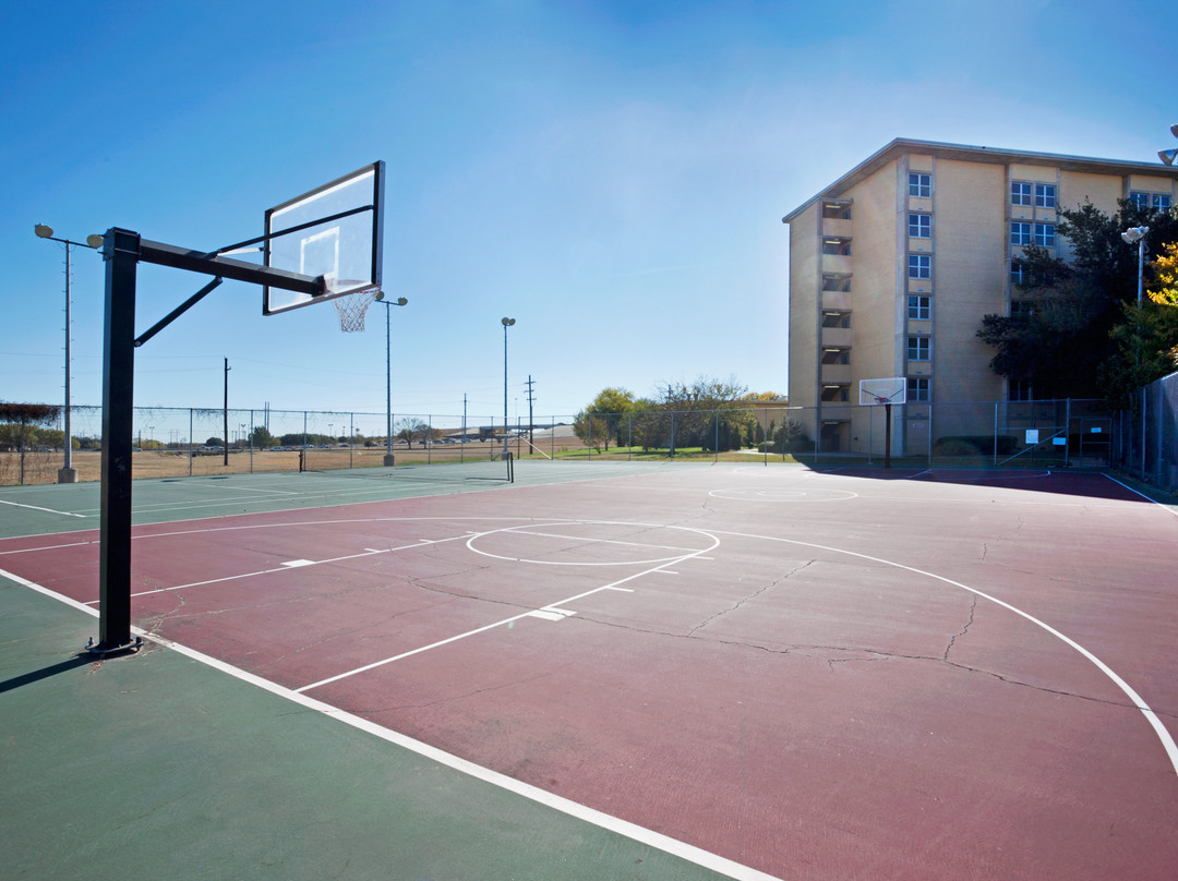 Holiday Inn Express Keith Ware Hall主图