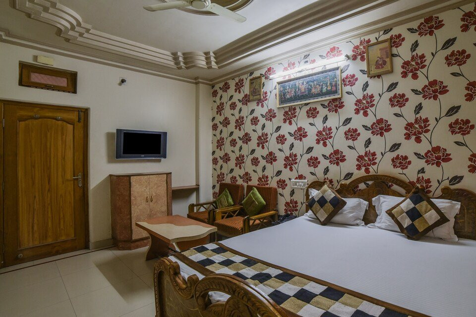 OYO 1942 Hotel Bharat Palace主图