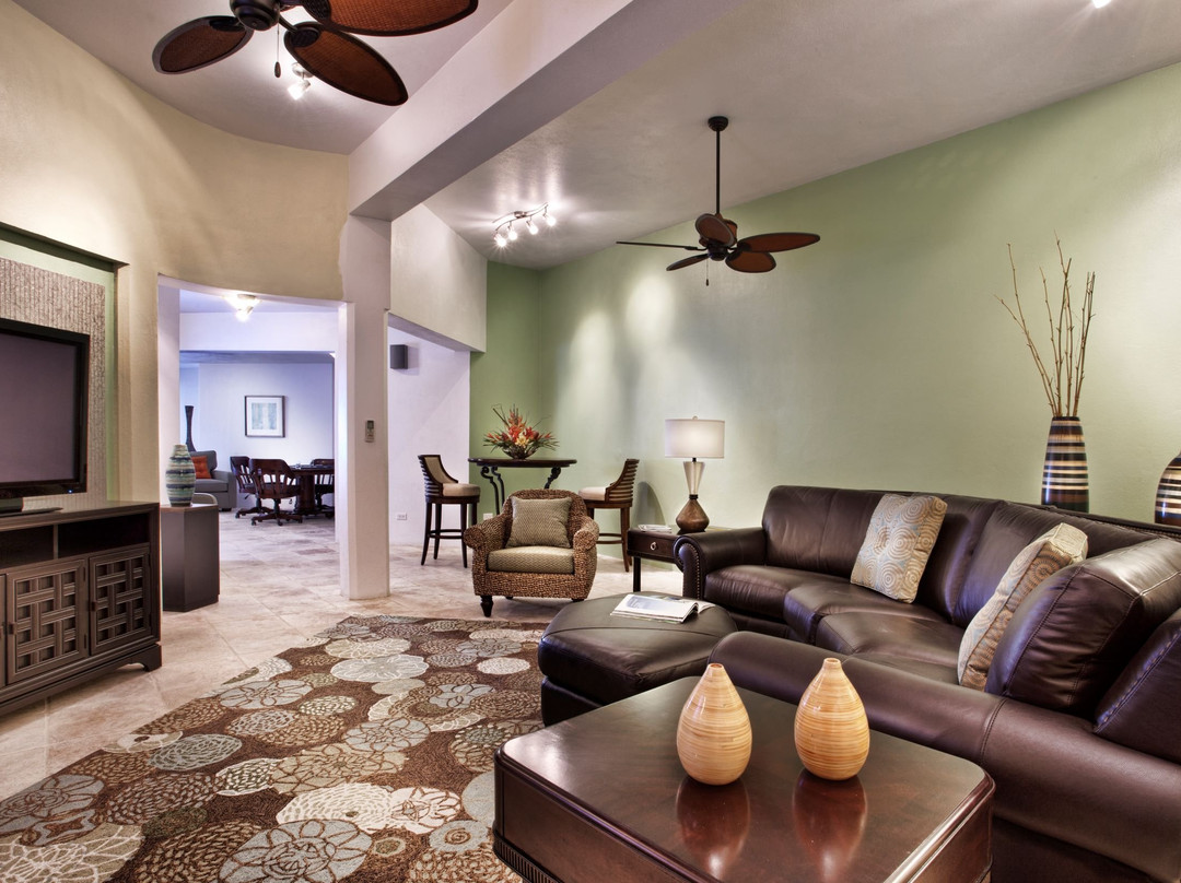 Sheriva Villa Hotel主图