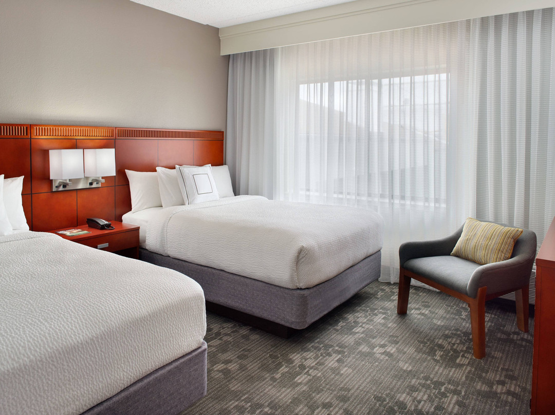 Courtyard by Marriott Raleigh Cary主图