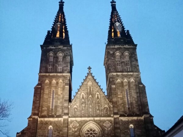 Bazilika Sv. Petra A Pavla Na Vyšehradě-布拉格必去景点