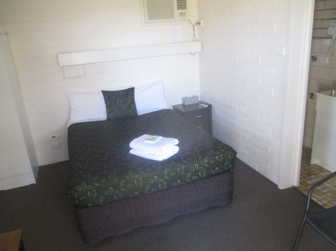 第七街汽车旅馆主图